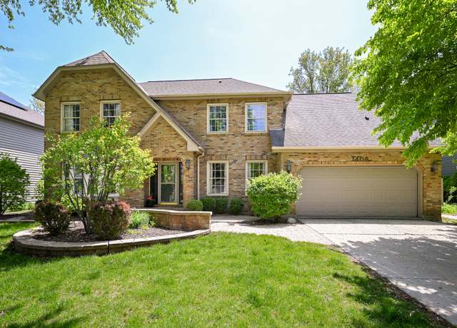 Property at 1408 Ambleside Cir, Naperville, IL 60540, 5 beds, 2.5 baths