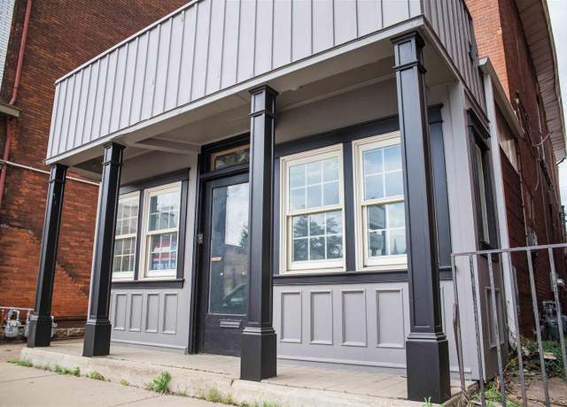Property at 424 S 8th, Quincy, IL 62301
