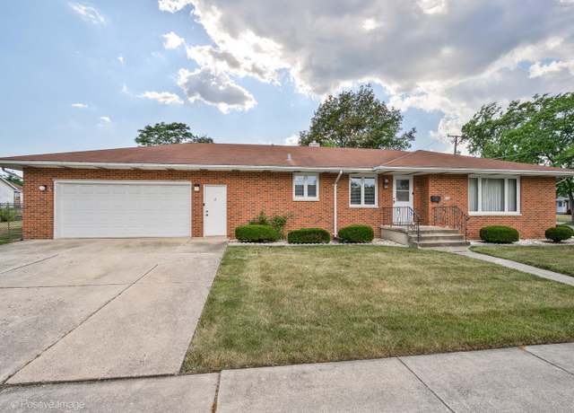 Property at 628 W 15th St, Chicago Heights, IL 60411, 3 beds, 2.5 baths