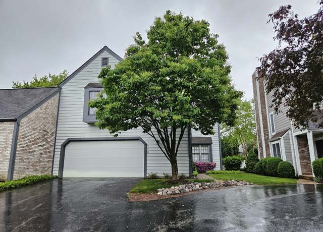 Property at 142 Whittington Crse, St. Charles, IL 60174, 3 beds, 3.5 baths