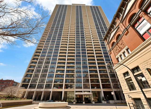 Property at 1560 N Sandburg Ter Unit 2810J, Chicago, IL 60610, 2 beds, 1 bath