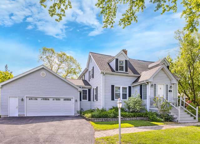 Property at 401 Greenwood Rd, Glenview, IL 60025, 4 beds, 2.5 baths