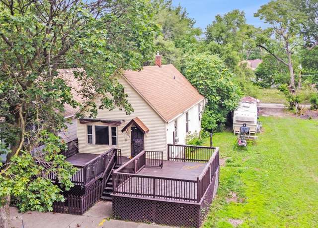 Property at 352 W 116th St, Chicago, IL 60628, 2 beds, 1 bath
