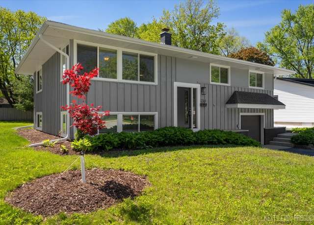 Property at 230 Elmwood Dr, Naperville, IL 60540, 5 beds, 2.5 baths