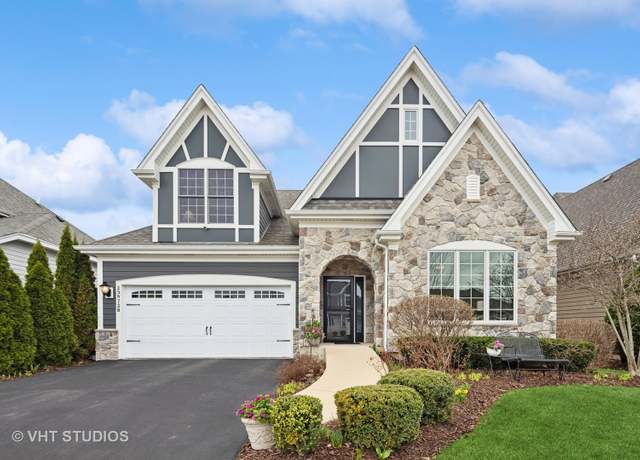 Property at 25W728 Golf View Ln, Winfield, IL 60190, 5 beds, 4 baths