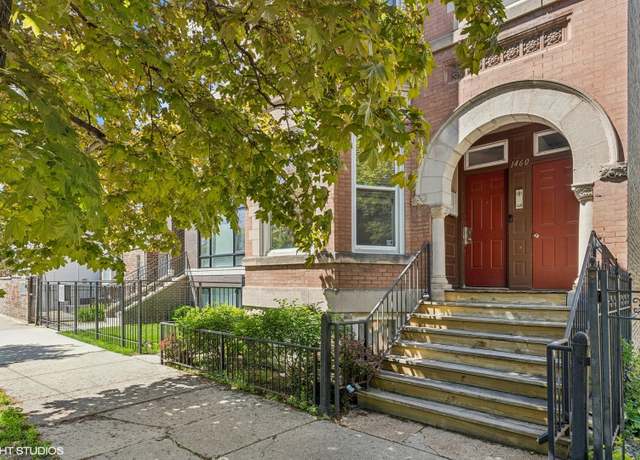 Property at 1460 W Ohio St Unit 3R, Chicago, IL 60642, 2 beds, 1 bath