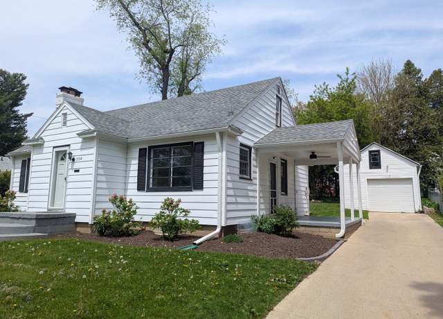Property at 1338 W American St, Freeport, IL 61032, 3 beds, 2 baths
