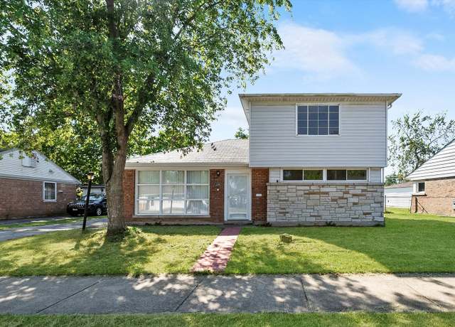 Property at 226 S Orchard Dr, Park Forest, IL 60466, 4 beds, 2 baths