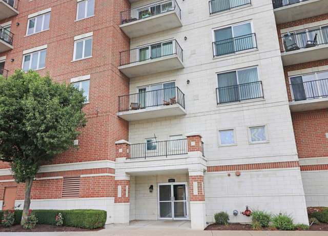 Property at 8822 Brookfield Ave #305, Brookfield, IL 60513, 2 beds, 2 baths
