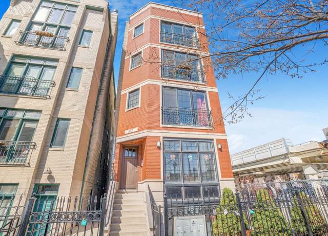 Property at 950 W Barry Ave #4, Chicago, IL 60657, 2 beds, 2 baths