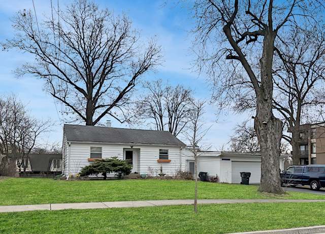 Property at 1809 Jefferson Ave, Glenview, IL 60025, 2 beds, 1 bath