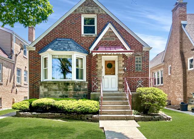 Property at 5933 N Medina Ave, Chicago, IL 60646, 4 beds, 2 baths