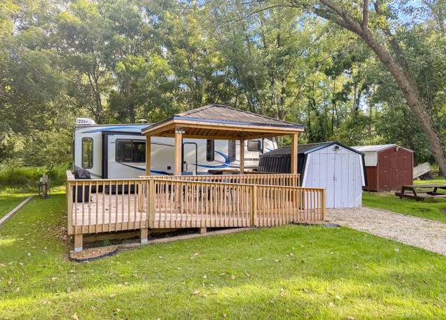 Property at 17/83 Woodhaven, Sublette, IL 61367