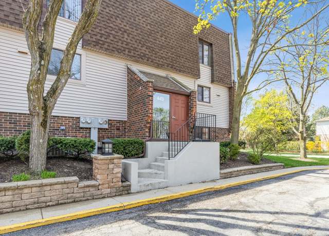 Property at 449 Elm St Unit 2B, Deerfield, IL 60015, 2 beds, 2.5 baths