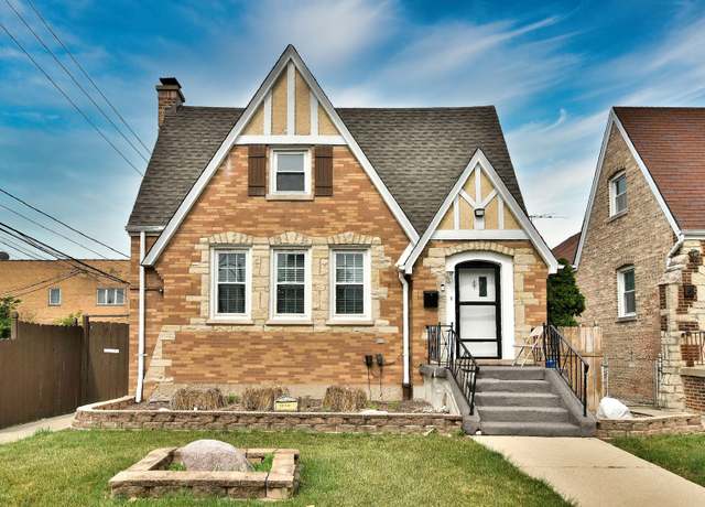 Property at 3214 N Rutherford Ave, Chicago, IL 60634, 3 beds, 2 baths