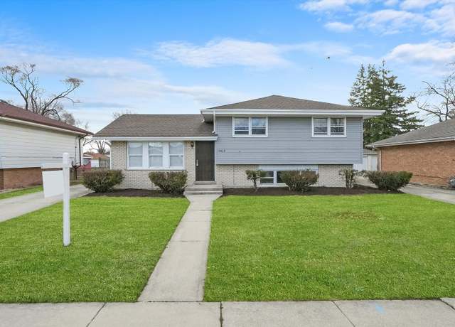 Property at 15439 Dearborn St, South Holland, IL 60473, 3 beds, 2 baths