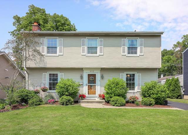 Property at 612 Aurora Way, Wheaton, IL 60187, 4 beds, 2.5 baths