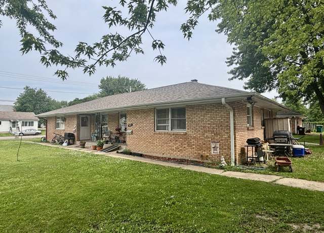 Property at 1027 Strawberry Ln, Belvidere, IL 61008, 4 beds, 2 baths