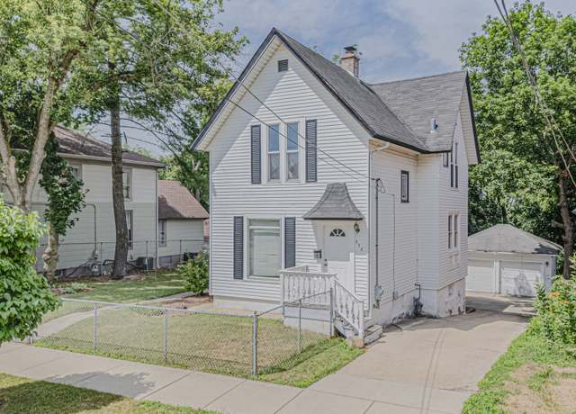 Property at 538 Raymond St, Elgin, IL 60120, 3 beds, 2 baths