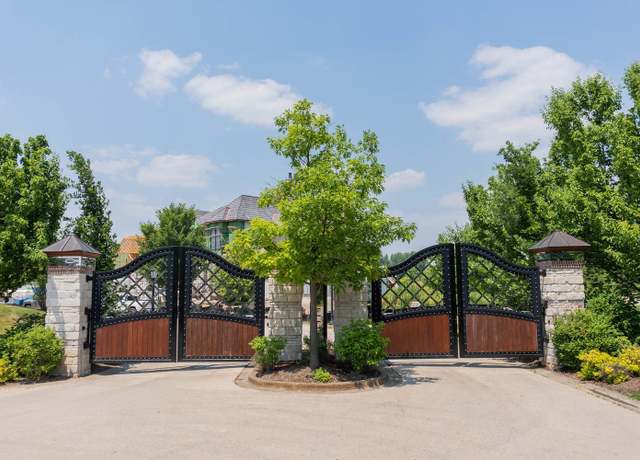 Property at 21 Enclave Ct, South Barrington, IL 60010