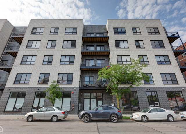 Property at 2127 W Madison St #207, Chicago, IL 60612, 3 beds, 3 baths