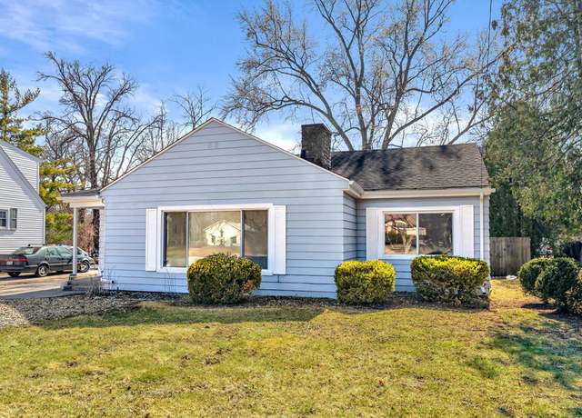 Property at 3047 Olive Rd, Homewood, IL 60430, 2 beds, 1 bath