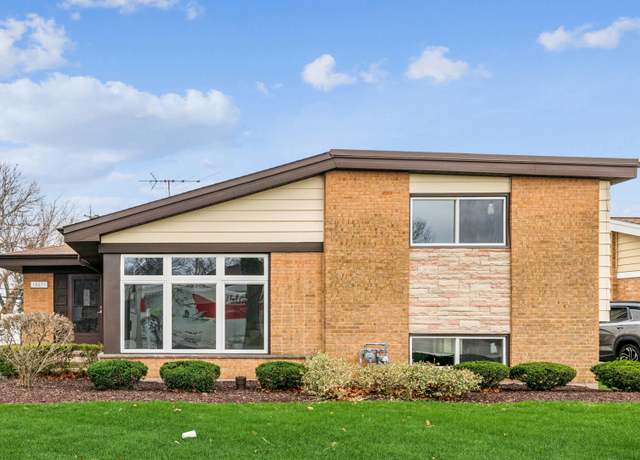 Property at 10833 Martindale Dr, Westchester, IL 60154, 3 beds, 2 baths