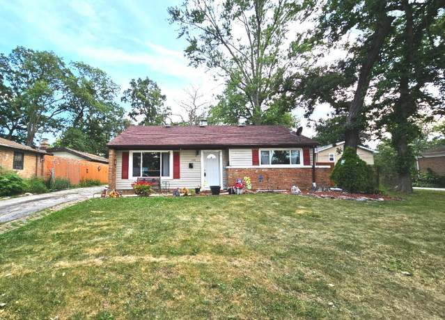 Property at 355 Oswego St, Park Forest, IL 60466, 2 beds, 1 bath