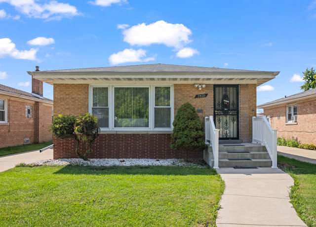 Property at 2920 N Sarah St, Franklin Park, IL 60131, 4 beds, 1 bath