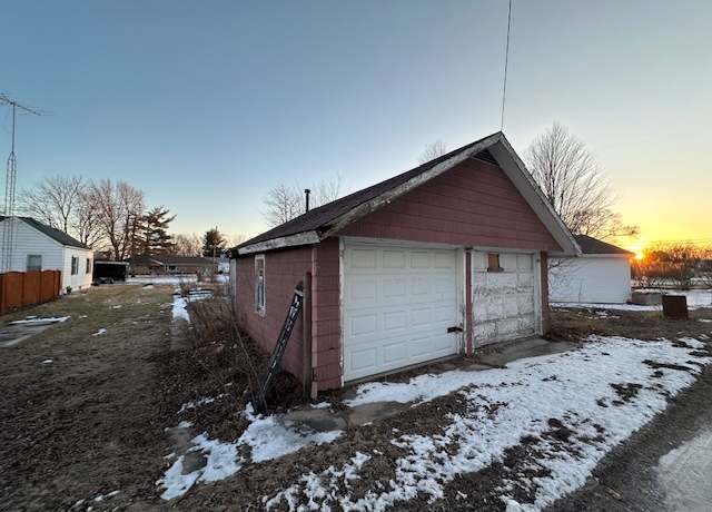 Property at 213 Waverly St, Essex, IL 60935
