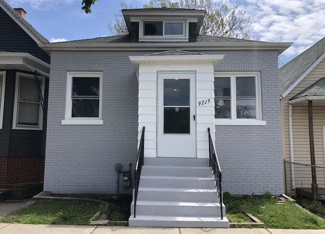 Property at 9715 S Avenue Ave N, Chicago, IL 60617, 3 beds, 2 baths