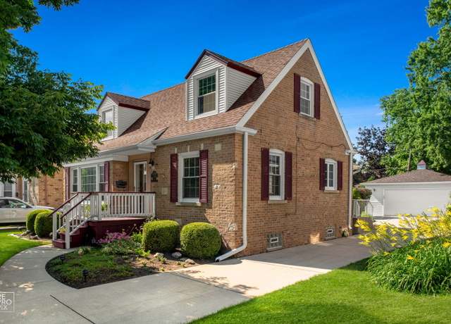Property at 112 Glenlake Ave, Park Ridge, IL 60068, 3 beds, 2 baths