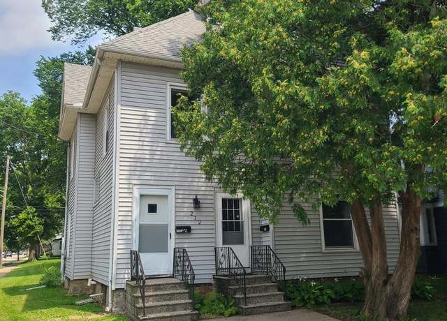 Property at 212 11th Ave, Sterling, IL 61081, 3 beds, 2 baths