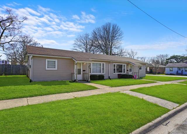 Property at 138 W 35th St, Steger, IL 60475, 4 beds, 2 baths