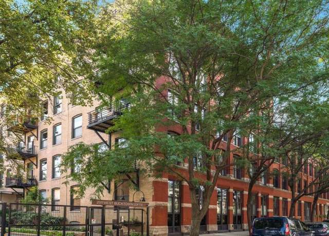 Property at 2511 W Moffat St #110, Chicago, IL 60647, 2 beds, 2 baths