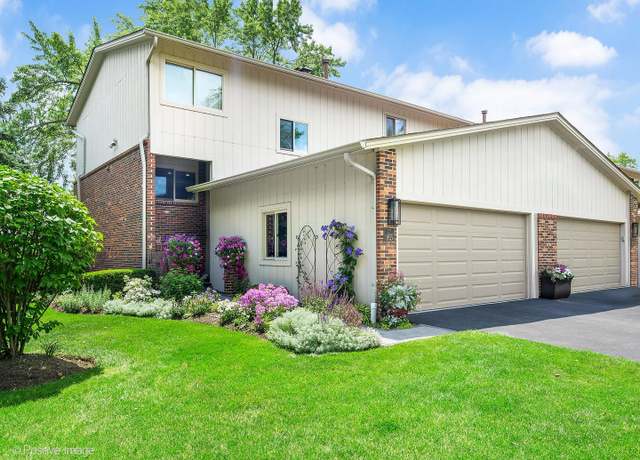 Property at 19W165 Theresa Ln, Oak Brook, IL 60523, 2 beds, 2.5 baths