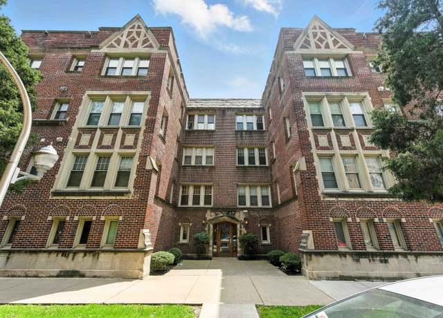 Property at 2611 W Rosemont Ave Unit A, Chicago, IL 60659, 3 beds, 2 baths
