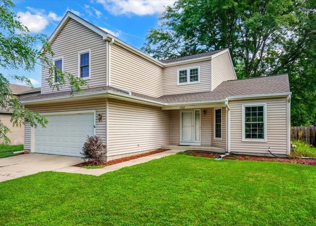 Property at 1708 N Donovan St, Mchenry, IL 60050, 3 beds, 2.5 baths