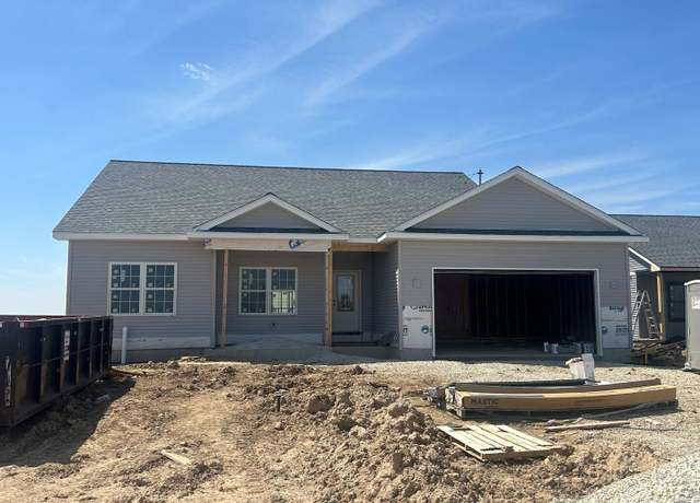 Property at 643 S Regulators St, Rochelle, IL 61068, 3 beds, 2 baths