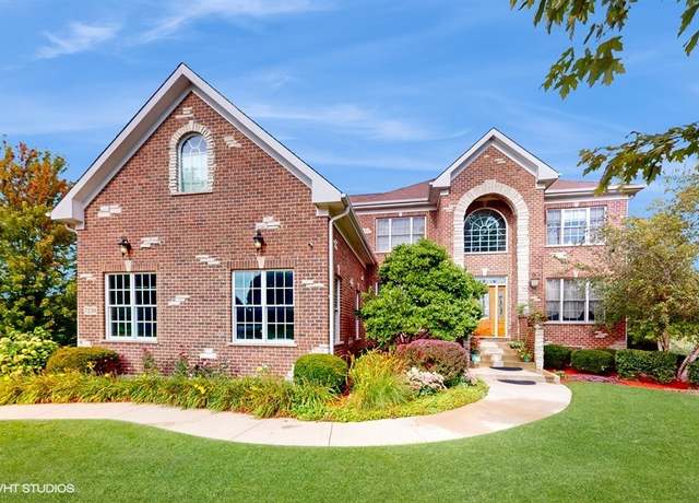 Property at 7230 Bonnie Dr, Lakewood, IL 60014, 5 beds, 5 baths
