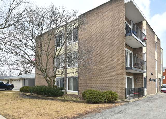 Property at 9516 S Kildare Ave Unit 2S, Oak Lawn, IL 60453, 2 beds, 1 bath