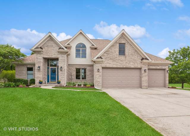 Property at 1132 Sara Ct, Batavia, IL 60510, 4 beds, 4 baths