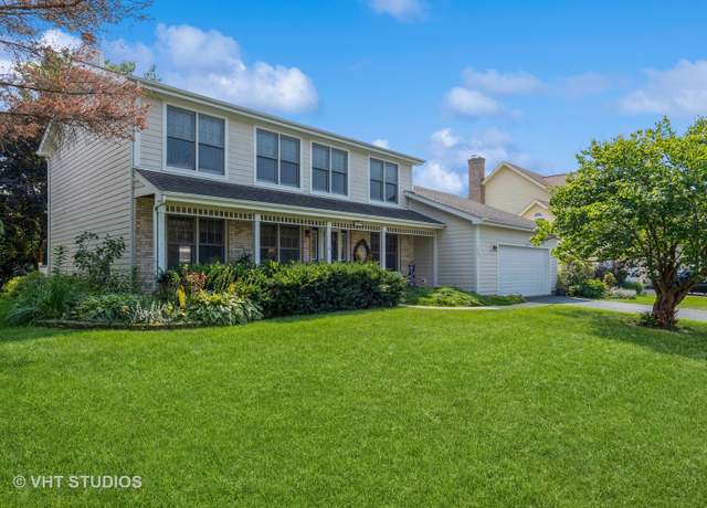 Property at 723 Queens Gate Cir, Sugar Grove, IL 60554, 4 beds, 2.5 baths