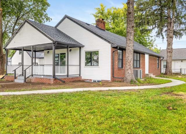 Property at 7604 N 2nd St, Machesney Park, IL 61115, 4 beds, 3 baths
