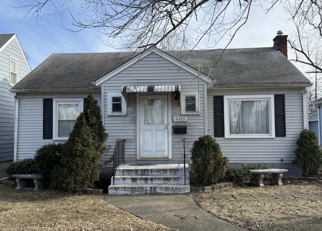 Property at 18269 Burnham Ave, Lansing, IL 60438, 2 beds, 1 bath