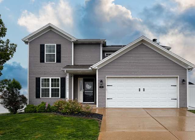 Property at 222 Springdale Ave, Bloomington, IL 61704, 4 beds, 3.5 baths