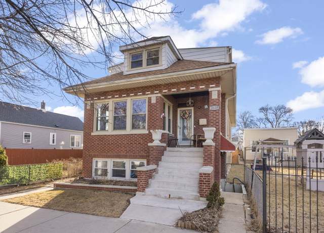 Property at 2618 N Moody Ave, Chicago, IL 60639, 6 beds, 3 baths
