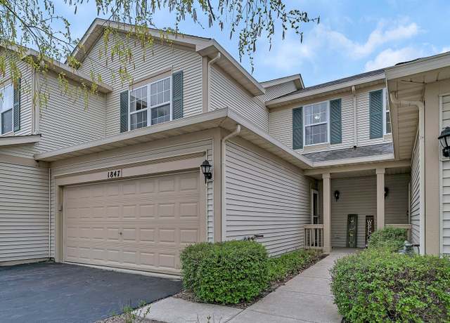 Property at 1847 S Wentworth Cir, Romeoville, IL 60446, 3 beds, 1.5 baths