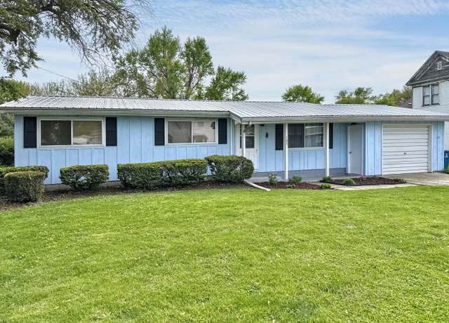 Property at 105 W Main St, Martinton, IL 60951, 3 beds, 1 bath