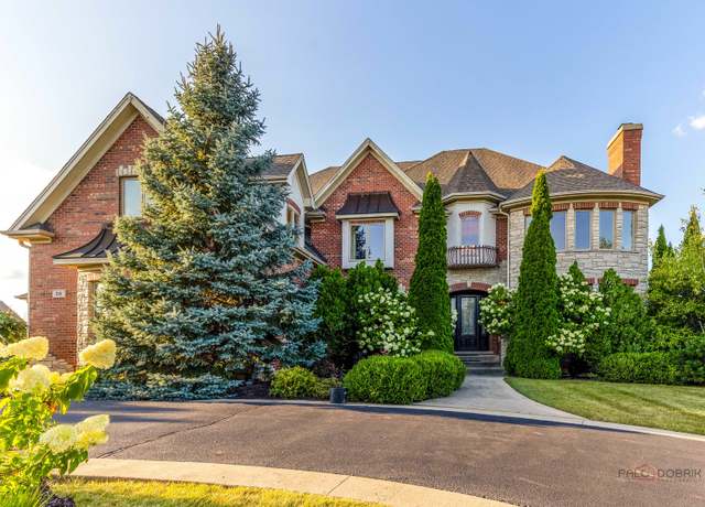 Property at 26 E Peter Ln, Hawthorn Woods, IL 60047, 6 beds, 6 baths
